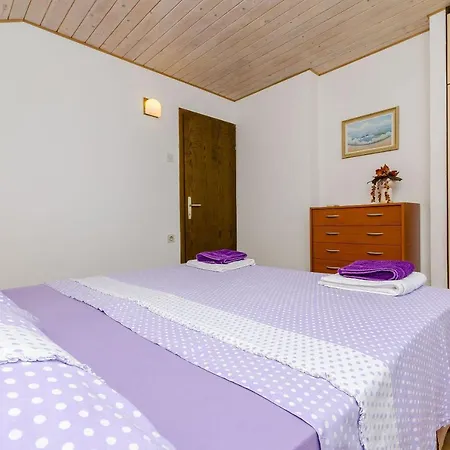 Natasa Apartmán *