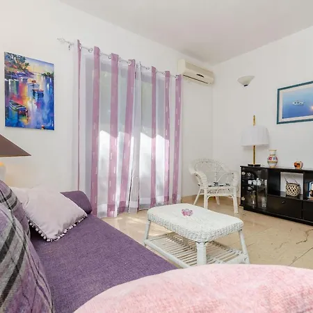 Apartment Natasa Trogir